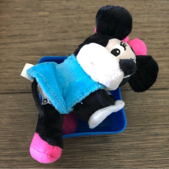 Disney Cutie Cuff: Minnie Mouse - Picture 1 of 3